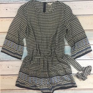 -Max Studio Romper 3/4 Sleeve Lightweight Floral